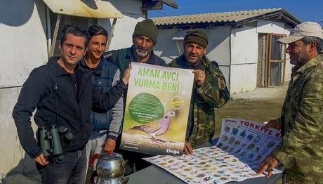 Yükseklerde Süzülmek: Göçmen Kuşları Türkiye Üzerinde Korumak