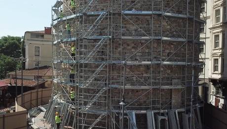 Galata Kulesi'ndeki Restorasyon Çalışmaları-Akkarınlı Ebabiller